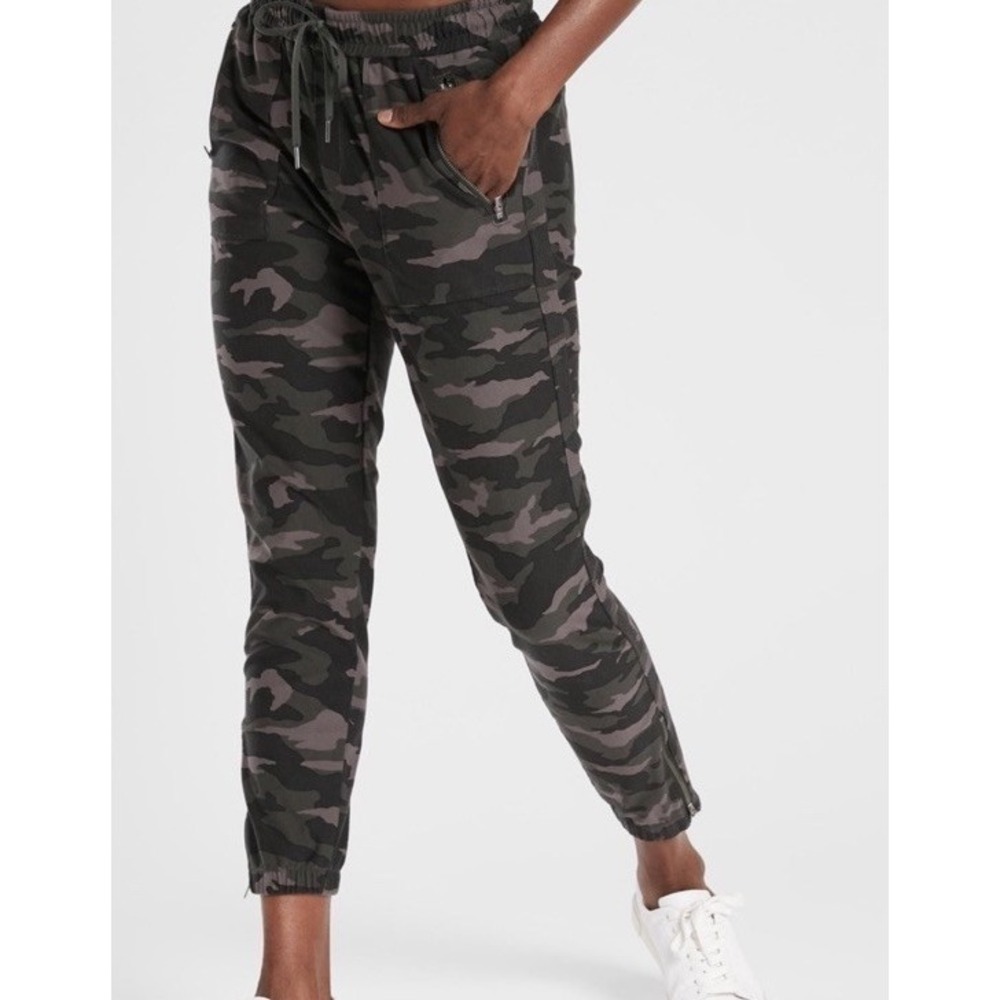 Athleta Womens Size 0 Brown Camo Farallon Joggers Pants Stretch